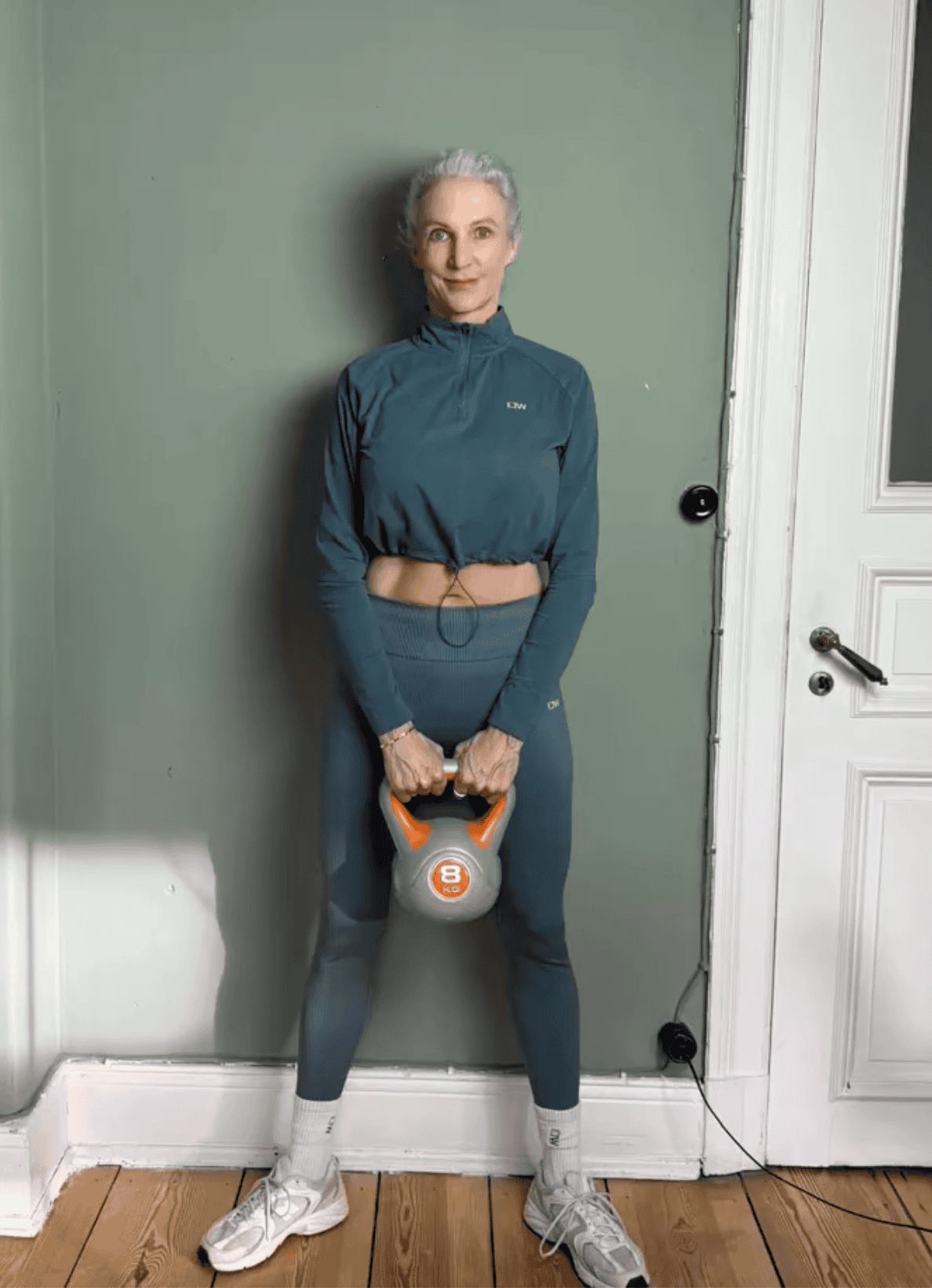 Frau vor und nach Ernährungsumstellung in den Wechseljahren